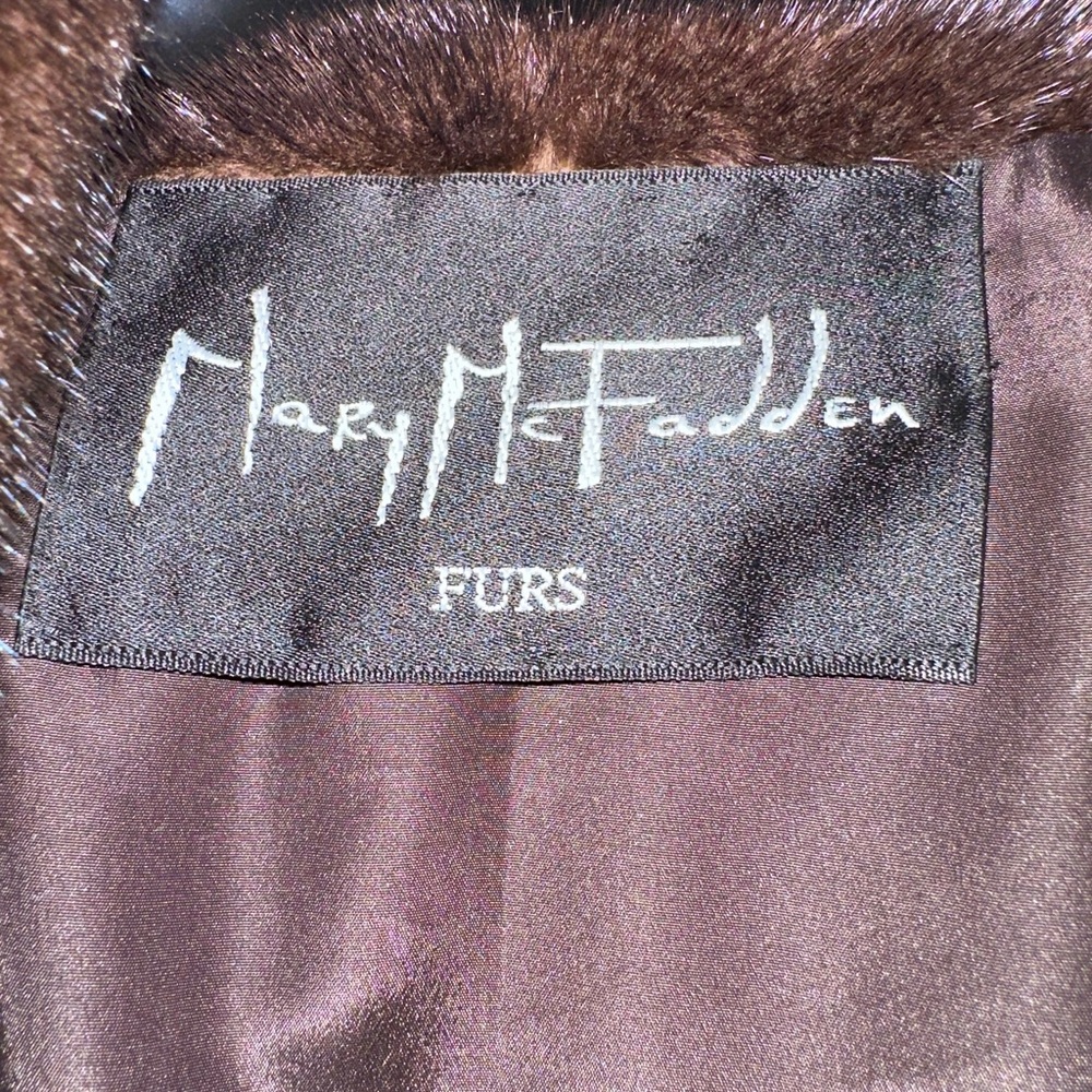 Elegant Brown Fur Jacket with Luxurious Lining